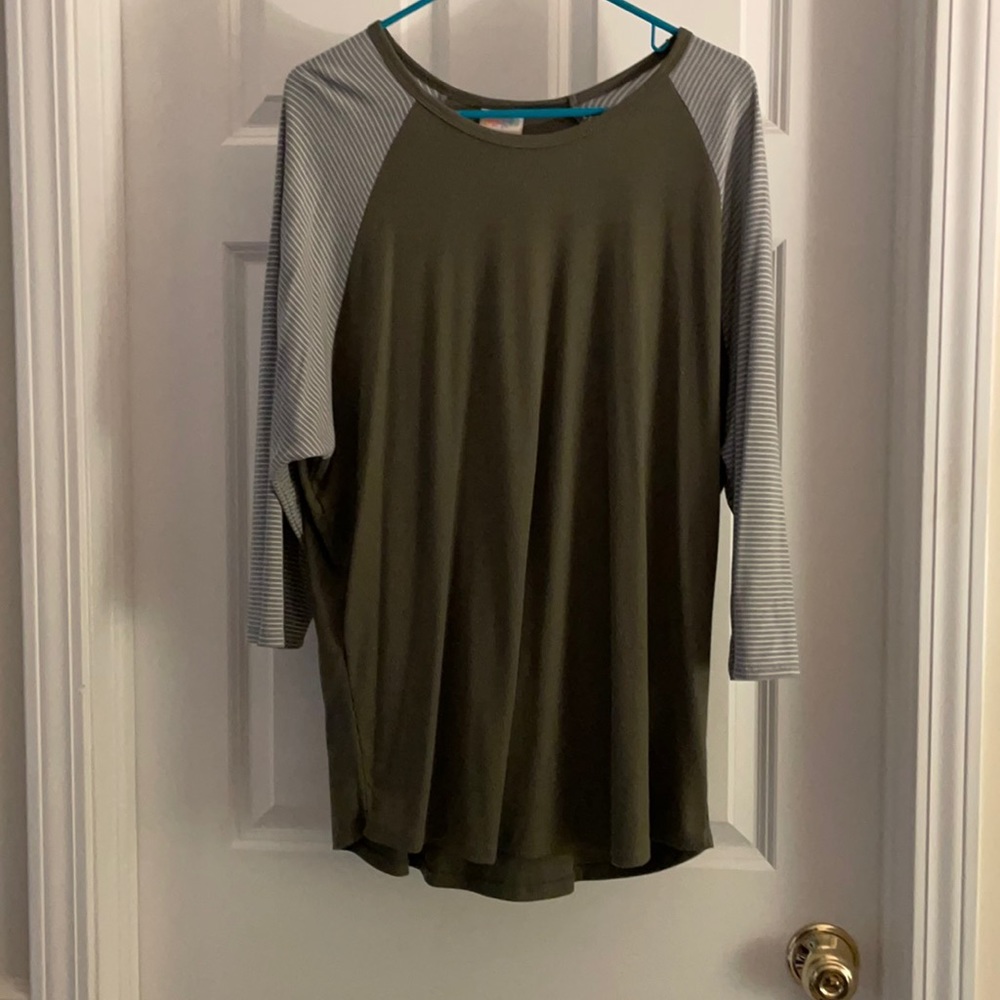 LuLaRoe randy shirt